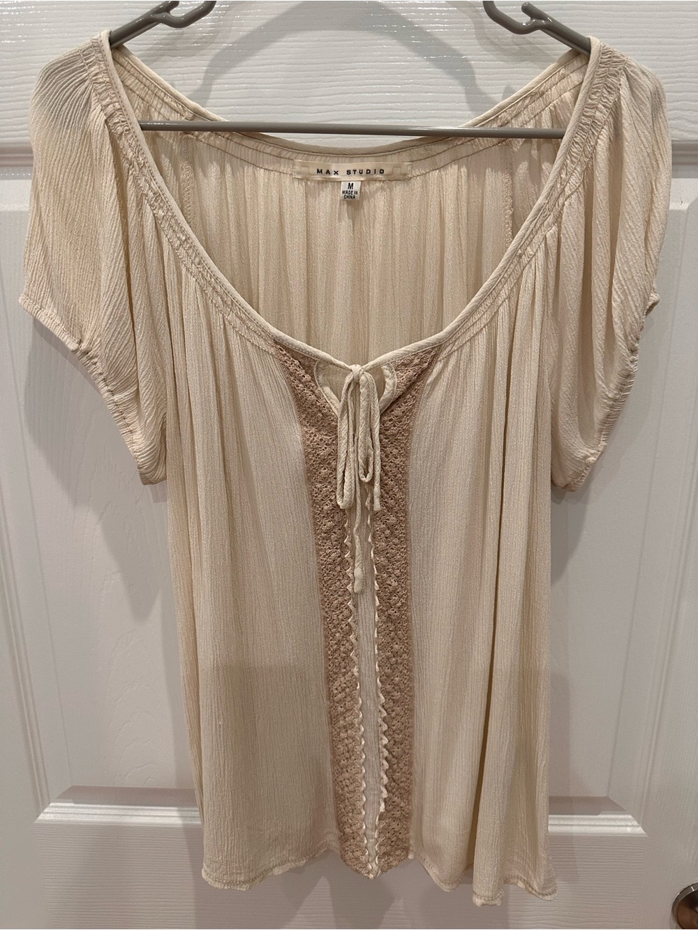 Max Studio Womens M Ivory Boho Peasant Blouse Crochet Trim Tie Neck Rayon